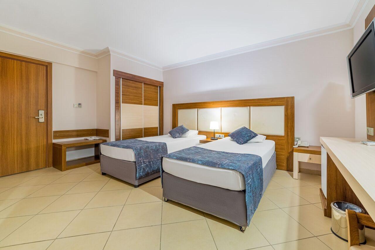 Justiniano Club Alanya Hotel โอคูร์จาลาร์ ภายนอก รูปภาพ