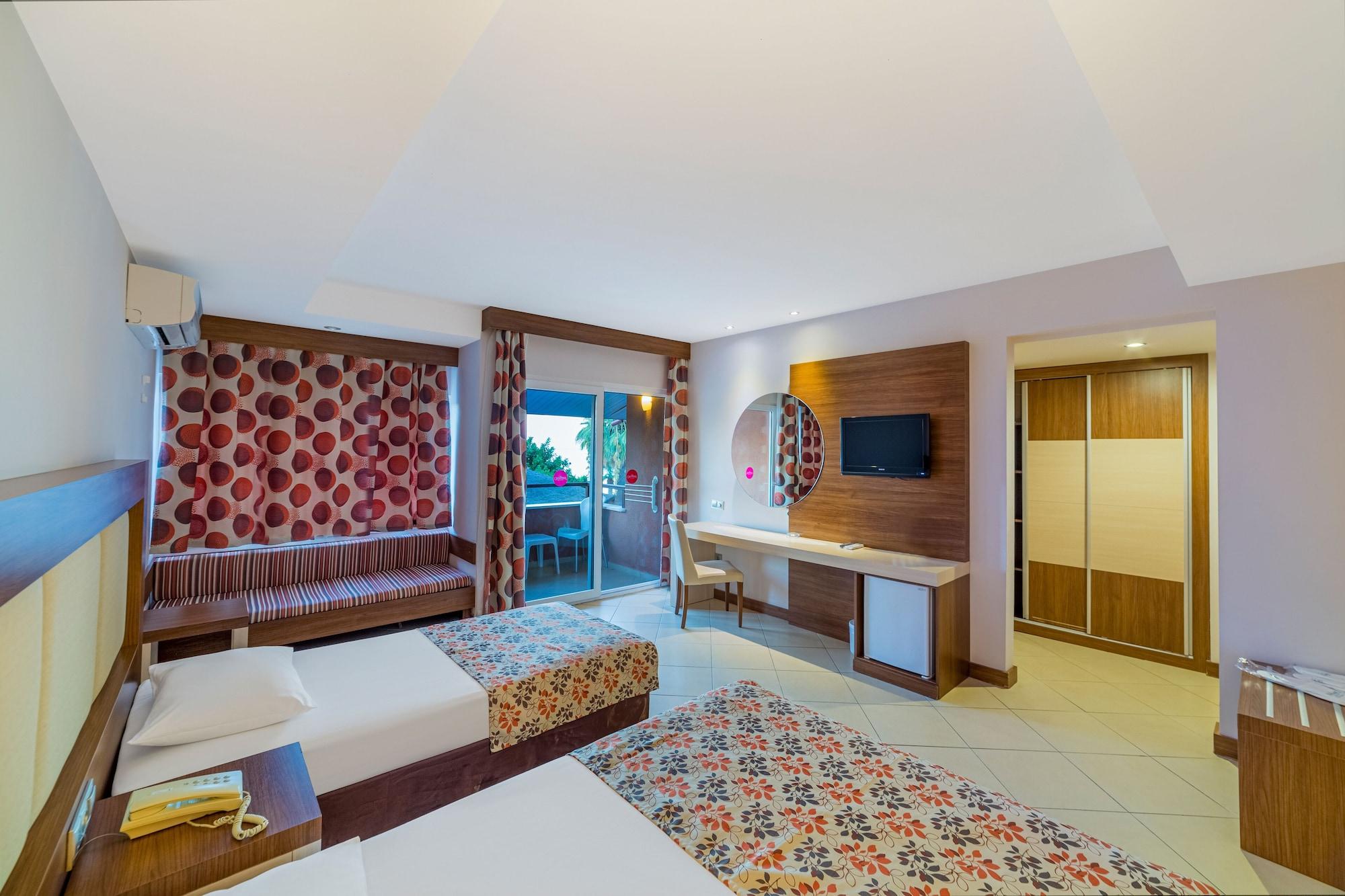 Justiniano Club Alanya Hotel โอคูร์จาลาร์ ภายนอก รูปภาพ